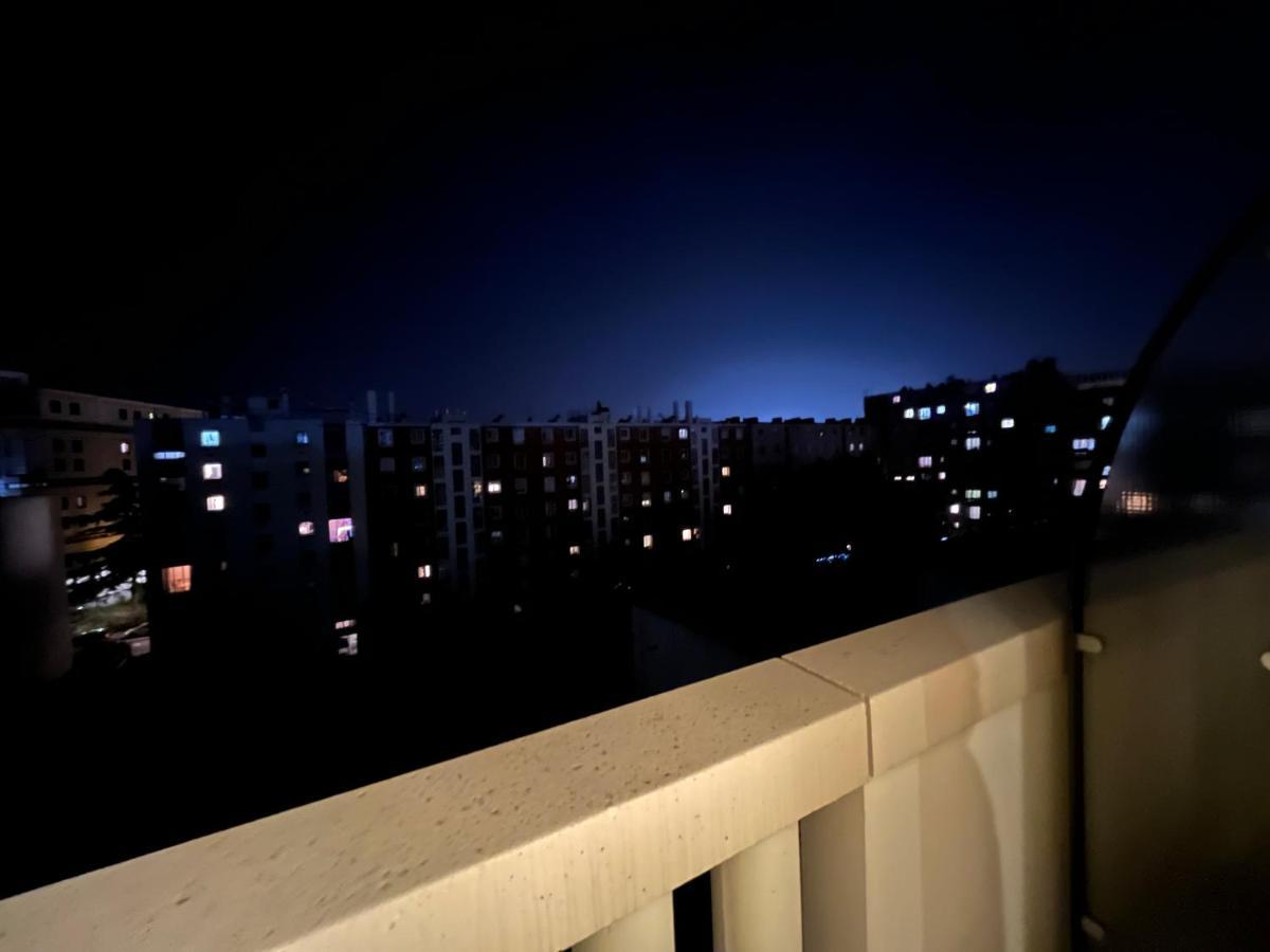 איסי-לה-מולינו Dream Dwell Paris - Paris Expo Porte Versailles Beautiful Apartment With Balcony מראה חיצוני תמונה
