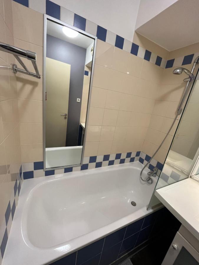 איסי-לה-מולינו Dream Dwell Paris - Paris Expo Porte Versailles Beautiful Apartment With Balcony מראה חיצוני תמונה