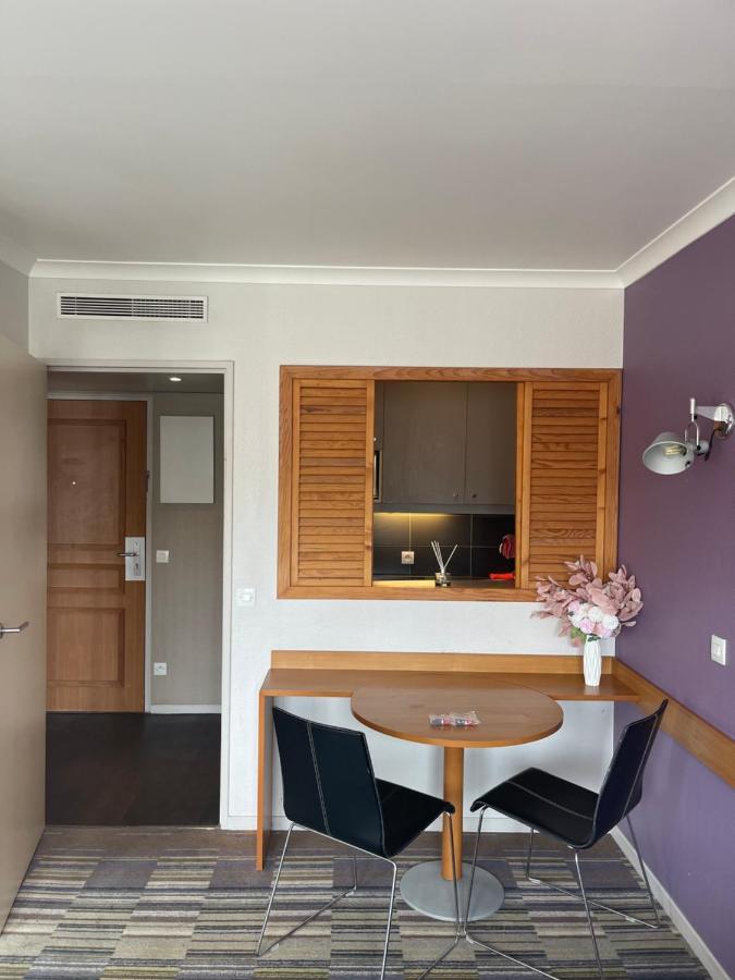 איסי-לה-מולינו Dream Dwell Paris - Paris Expo Porte Versailles Beautiful Apartment With Balcony מראה חיצוני תמונה