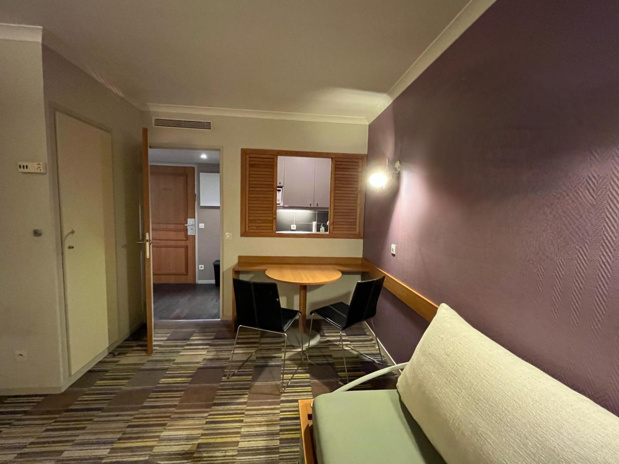 איסי-לה-מולינו Dream Dwell Paris - Paris Expo Porte Versailles Beautiful Apartment With Balcony מראה חיצוני תמונה